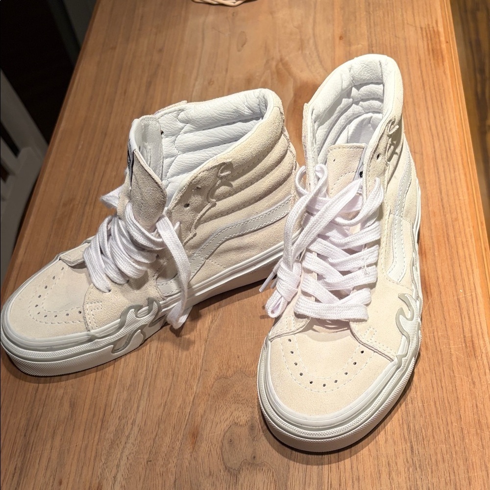 Vans Sk8-Hi Flame Suede men 3.5 women’s 5 Kids 3.5Y